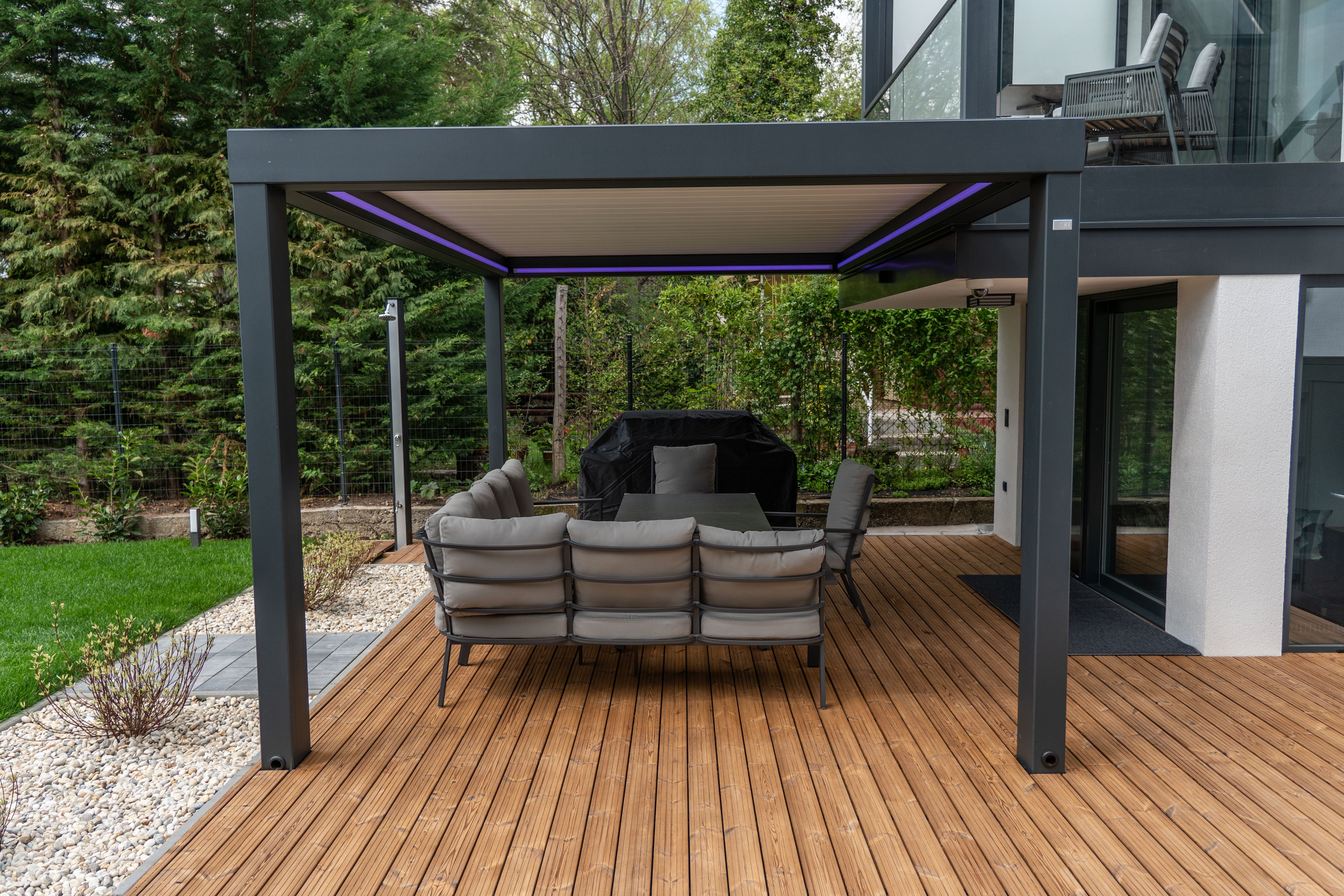 bahçe bioklimatik pergola